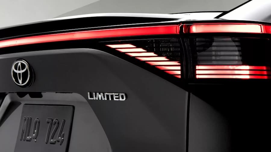 Toyota bZ4X’te Stop Lambası Hatası: Geri Çağırma Başlatıldı