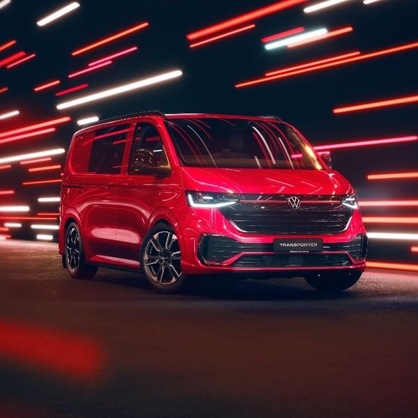Ticari Değil, Stil İkonu: VW Transporter’a Özel Sportline ve Pro S Dokunuşu!